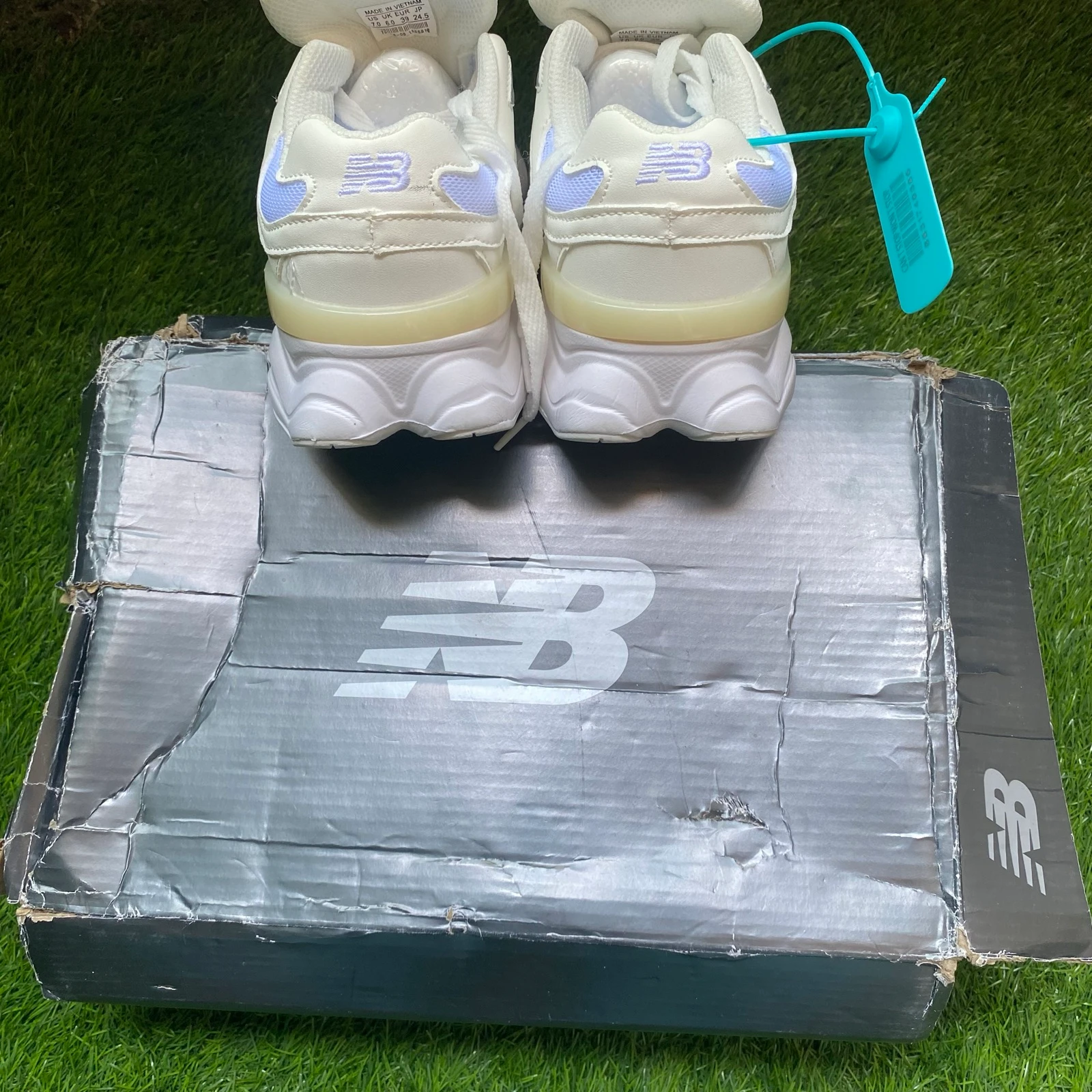 New Balance 9060 Brancas | Tamanho 39 | Novas | Com Caixa – photo 4